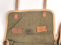 Frankreich wohl 2. Weltkrieg, Tasche/Musette für Koppel, gestempelt, ca. 22 x 27 x 9 cm, ungetragenes Stück
