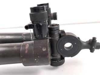 Scherenfernrohr 14 Wehrmacht, nach dem Krieg bei der französischen Armee weitergeführt. Originallack, die Strichplatte ausgebaut. Gute Durchsicht, nicht ganz Vollständig