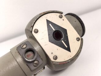 Berichtigungslatte / Meßlatte Wehrmacht. Hersteller Carl Zeiss Jena, guter Zustand, Originallack.