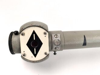Berichtigungslatte / Meßlatte Wehrmacht. Hersteller Carl Zeiss Jena, guter Zustand, Originallack.