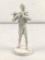 Porzellanmanufaktur Rosenthal, unbeschädigte Figur einen Querflöte spielenden Angehörigen der Hitlerjugend darstellend. Höhe 21cm. Seltenes Stück