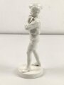 Porzellanmanufaktur Rosenthal, unbeschädigte Figur einen Querflöte spielenden Angehörigen der Hitlerjugend darstellend. Höhe 21cm. Seltenes Stück