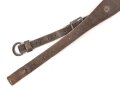 Trageriemen für einen Tornister der Wehrmacht. Oben leicht gekürzt, datiert 1937
