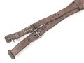 Trageriemen für einen Tornister der Wehrmacht. Datiert 1936, Aluminiumbeschläge