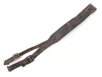Trageriemen für einen Tornister der Wehrmacht. Datiert 1934, Eisen / Aluminiumbeschläge