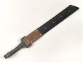 Ersatzteil für einen Rucksack für Gebirgstruppen der Wehrmacht. Ungebrauchtes Stück, gekürzt
