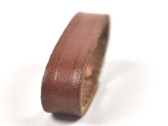 Schieber für ein Zweidornkoppel, braunes Leder, Innenmaß 52mm