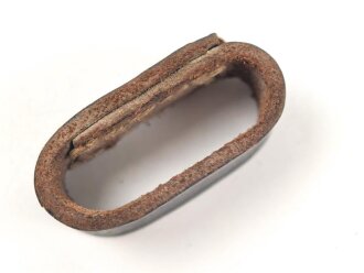 Schieber für einenTrageriemen der Wehrmacht, schwarzes Leder, Innenmaß 32mm