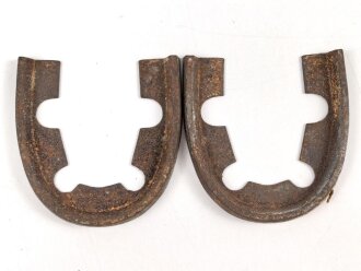 Paar Absatzeisen für Marschstiefel der Wehrmacht. Breite an der offenen Seite außen gemessen 71mm