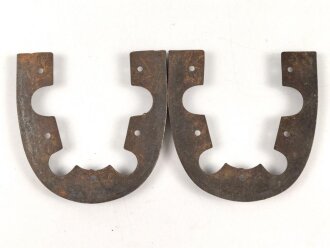 Paar Absatzeisen für Marschstiefel der Wehrmacht. Breite an der offenen Seite außen gemessen 77mm