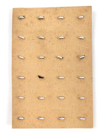 Silberner Knopf für eine Feldbluse WD37, Durchmesser 21mm, sie erhalten ein ( 1 ) Stück von der originalen Pappunterlage