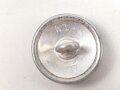 Silberner Knopf für eine Feldbluse WD37, Durchmesser 21mm, sie erhalten ein ( 1 ) Stück von der originalen Pappunterlage