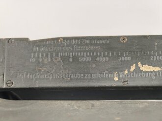 Gestell für einen Entfernungsmesser . Guter Gesamtzustand, keine Herstellermarkierung, Originallack ?