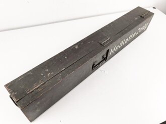 Meßlatte in Transportbehälter Wehrmacht. Hersteller Wichmann Freiburg in Sachsen. Guter Gesamtzustand, Originallack