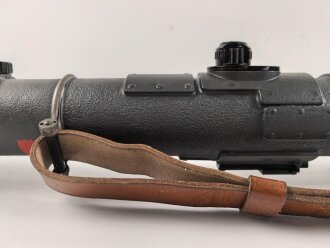 Entfernungsmesser 36 der Wehrmacht, Hersteller fwq 1942. Gute Durchsicht, vermutlich überlackiertes Stück. Gängig, Gummi weich