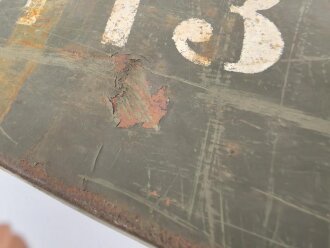 Transportkasten zum Entfernungsmesser 36 der Wehrmacht, Hersteller cxn, aussen überlackiertes Stück. Innen Originallack und sehr guter Inneneinteilung
