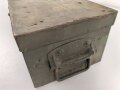 Transportkasten zum Entfernungsmesser 36 der Wehrmacht, Hersteller cxn, aussen überlackiertes Stück. Innen Originallack und sehr guter Inneneinteilung