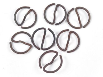 Sieben S-Ringe für Uniformen