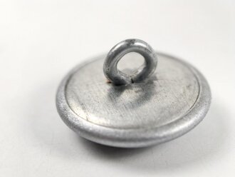 3 x Knopf silber Wehrmacht auf originaler Pappunterlage. Durchmesser je 21mm