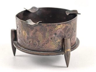 Kaiserreich und 1.Weltkrieg, Aschenbecher aus Granathülse der Patronenfabrik Karlsruhe, diese datiert 1909. Durchmesser 8cm