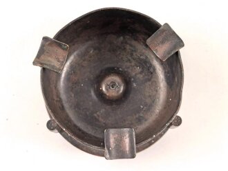 Kaiserreich und 1.Weltkrieg, Aschenbecher aus Granathülse der Patronenfabrik Karlsruhe, diese datiert 1909. Durchmesser 8cm