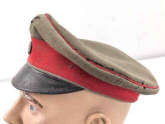 1. Weltkrieg, feldgraue Schirmmütze. Ungereinigter Fundzustand