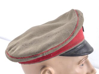 1. Weltkrieg, feldgraue Schirmmütze. Ungereinigter Fundzustand