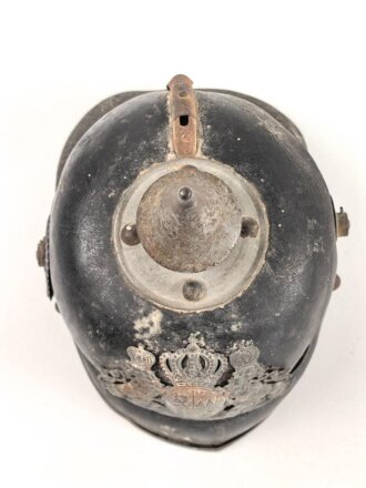 Bayern 1.Weltkrieg, feldgraue Pickelhaube für Mannschaften. Ungereinigter Fundzustand, datiert 1916