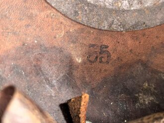 Bayern 1.Weltkrieg, feldgraue Pickelhaube für Mannschaften. Ungereinigter Fundzustand, datiert 1916