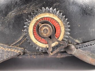 Bayern 1.Weltkrieg, feldgraue Pickelhaube für Mannschaften. Ungereinigter Fundzustand, datiert 1916