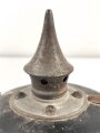 Bayern 1.Weltkrieg, feldgraue Pickelhaube für Mannschaften. Ungereinigter Fundzustand, datiert 1916