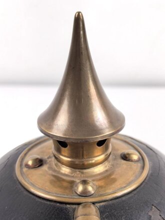 Preussen , unvollständige Pickelhaube für Mannschaften. Kammerstück von 1888 , ungereinigt.