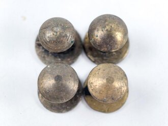 Vier Messingnieten, Durchmesser 11/13mm, sicherlich keine...