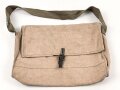 Tasche mit Trageriemen Wehrmacht. Maße etwa 30 x 40 x 7cm