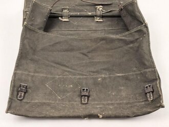 Segeltuchtasche Wehrmacht, Maße etwa 47 x52 x 18cm. Gebraucht