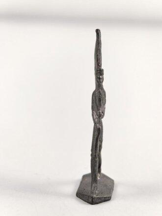 Zinnsoldat III.Reich , einen SA Fahnenträger Darstellend. Höhe 6,5cm