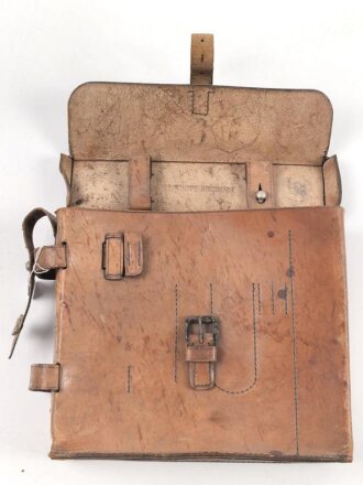 SA Gruppe Nordmark, Ledertasche mit mir unbekannter Verwendung. Maße etwa 21 x 23 x 6cm
