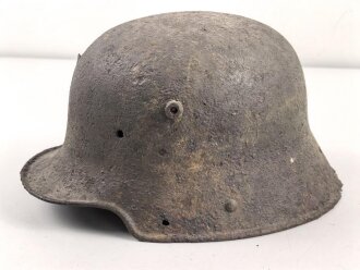1.Weltkrieg Stahlhelmglocke, zum Teil gereinigter Bodenfund