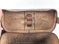 Koppeltasche für Sanitätspersonal. Keine Stempelung, Maße 8 x 18 x 9,5cm
