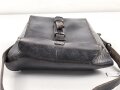 Ledertasche Reichswehr oder Wehrmacht, keine Markierungen. Ungereinigtes Stück, Maße etwa 17 x 20 x 8cm