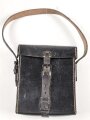 Ledertasche  Wehrmacht, datiert 1939. Ungereinigtes Stück, Maße etwa 17 x 20 x 8cm