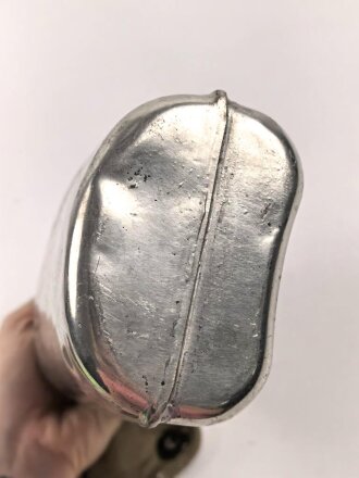 Frankreich Fremdenlegion, Feldflasche in gutem Gesamtzustand, Recht frühe Ausführung, wohl aus den 1940/50iger Jahren