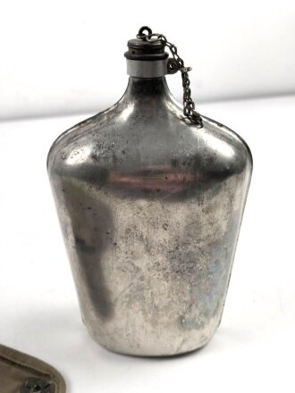 Frankreich Fremdenlegion, Feldflasche in gutem Gesamtzustand, Recht frühe Ausführung, wohl aus den 1940/50iger Jahren