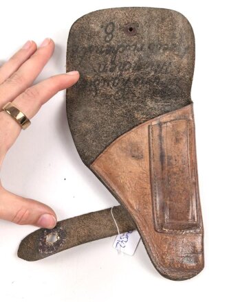 Pistolentasche, vermutlich ziviles Modell, Deckelbreite 11cm, Gesamthöhe 15,5cm