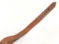 Trageriemen / Verbindungsriemen  Wehrmacht, ungeschwärztes Leder Breite 2,4cm, Gesamtlänge 64cm