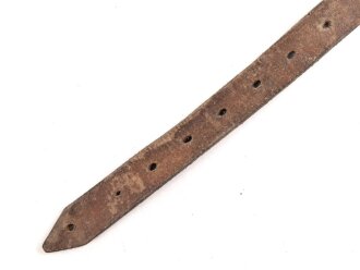 Schnallriemen  Wehrmacht, ungeschwärztes Leder Breite 1,9cm, Gesamtlänge 32cm