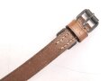 Schnallriemen  Wehrmacht, ungeschwärztes Leder Breite 1,9cm, Gesamtlänge 30cm