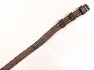 Schnallriemen  Wehrmacht, ungeschwärztes Leder Breite knapp 2cm, Gesamtlänge 69cm