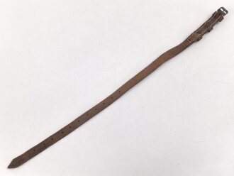 Schnallriemen  Wehrmacht, ungeschwärztes Leder Breite knapp 2cm, Gesamtlänge 69cm