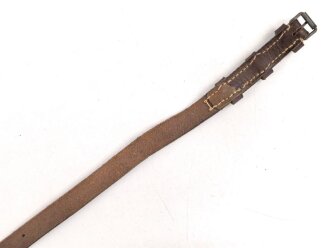 Schnallriemen  Wehrmacht, ungeschwärztes Leder Breite knapp 2cm, Gesamtlänge 69cm